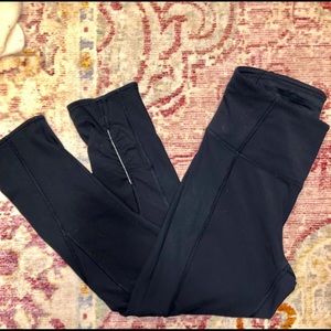 Navy blue cropped Lululemon leggings, size 8